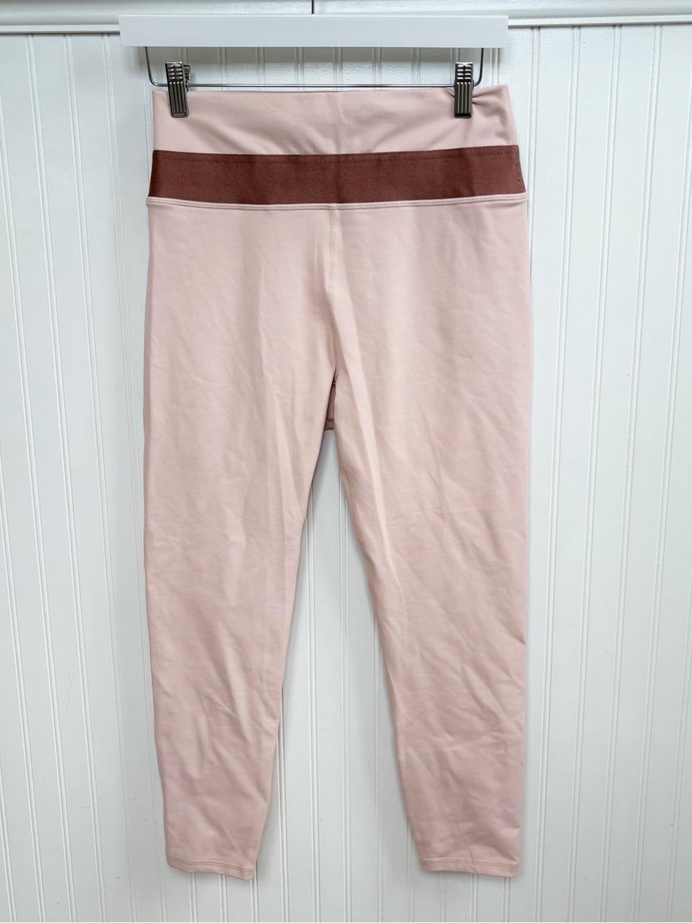 Fabletics High-Waisted Statement PowerHold 7/8 Leggings Pink Women’s M NEW